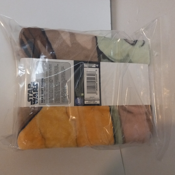 Star Wars Baby Yoda Silky Soft Throw 40"×50" - Picture 2 of 2